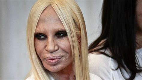 donatella versace senza trucco|donatella versace designer.